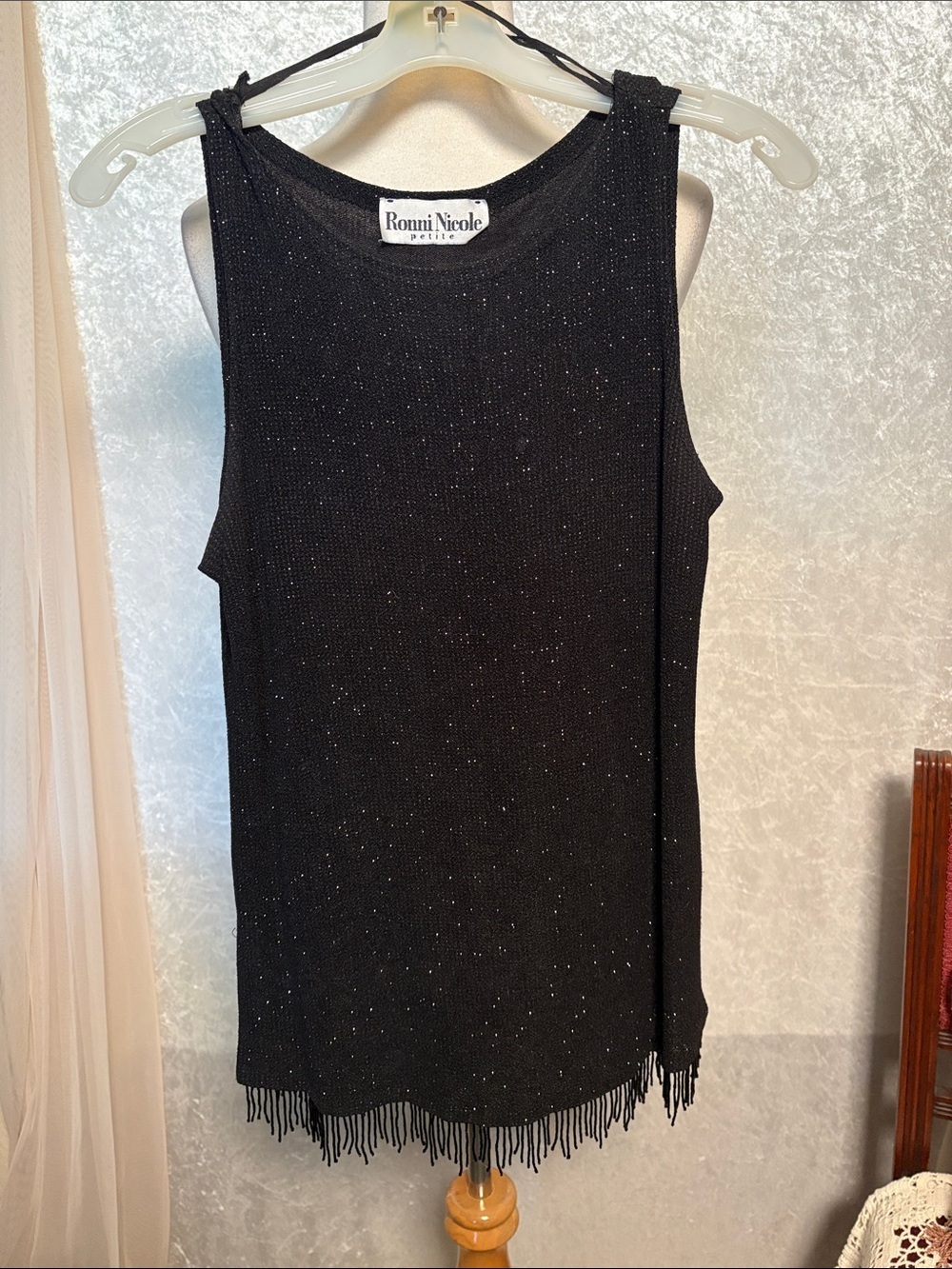 Ronni Nicole Fringe Sparkly Black Tee Size Small P. Vintage